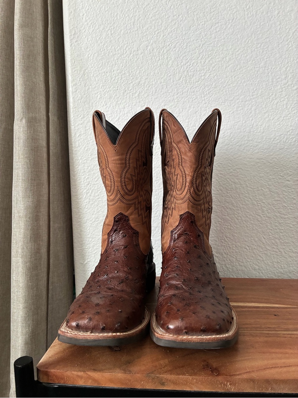 Ariat Dagger full quill ostrich boots
